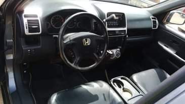 A picture of 2005 Honda Crv Sedan