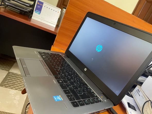 A picture of HP Laptop i5 Core g3 on sale