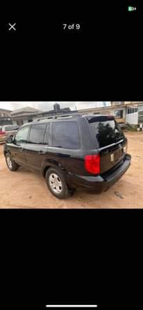 A picture of Honda pilot 05