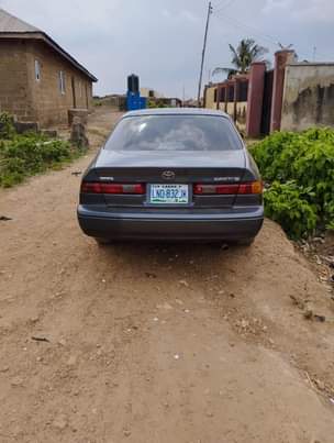 A picture of 2001 Toyota Camry Registered