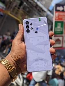 A picture of SAMSUNG GALAXY A32