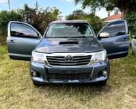 used toyota hilux