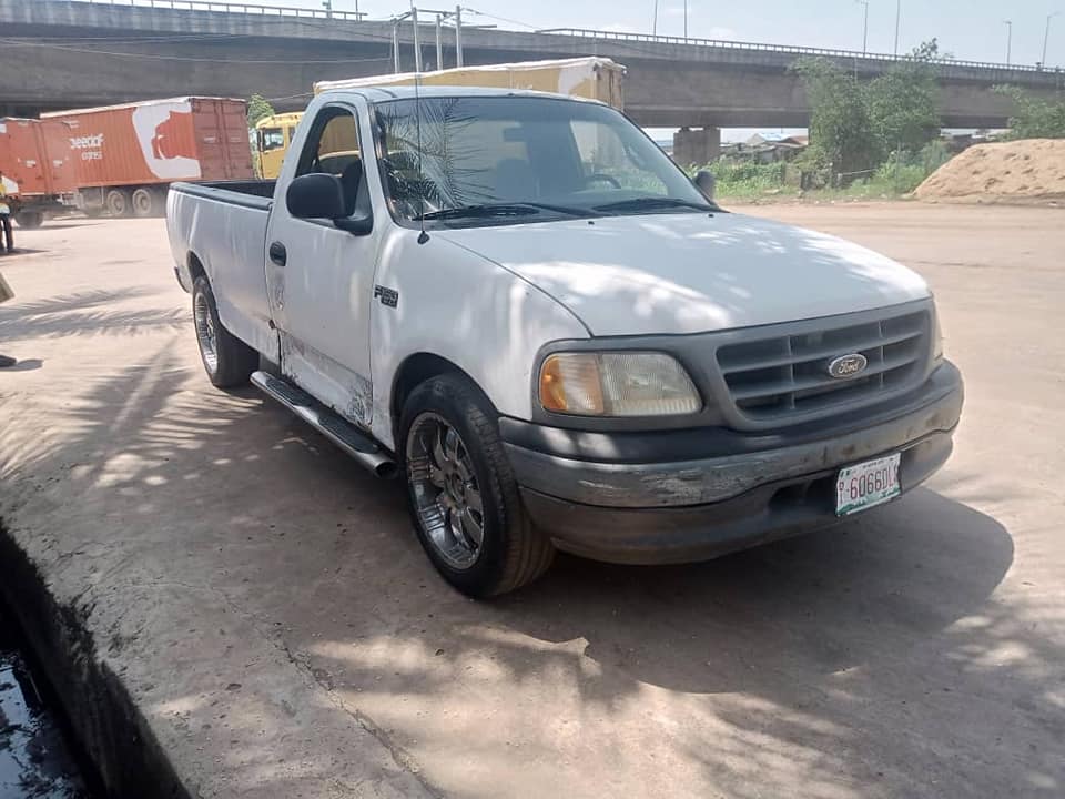 A picture of Ford
