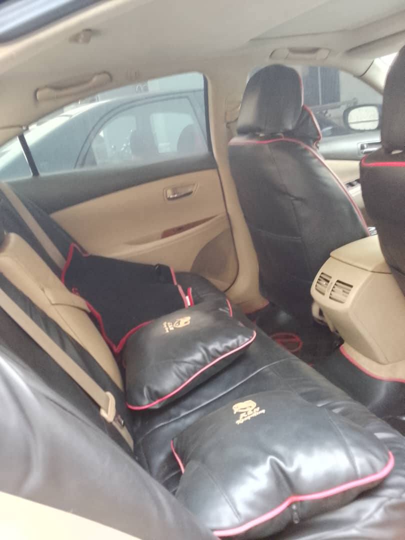 A picture of Distress sale distress sale 2009 Lexus ES350 Very sharp But