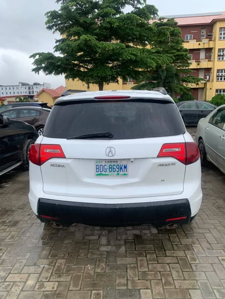 A picture of Acura MDX 09161611712