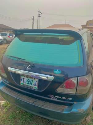 A picture of Lexus RX300