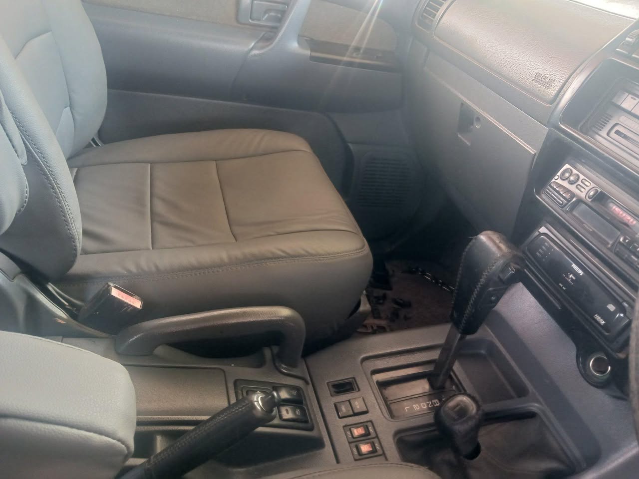 A picture of 2000 ISUZU Trooper 2000