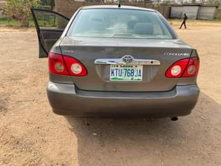 A picture of Toyota Corolla 2006 pure first body