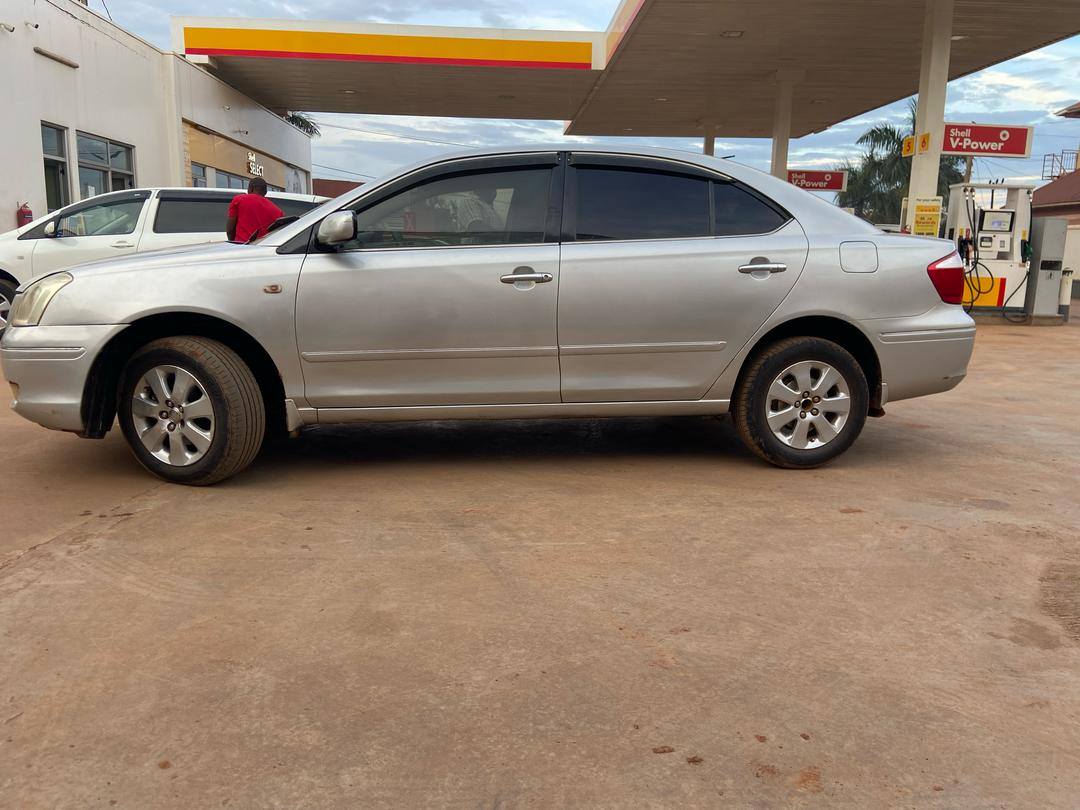 A picture of Toyota premio