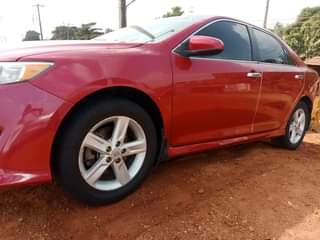A picture of 2012 Toyota Camry Alloy