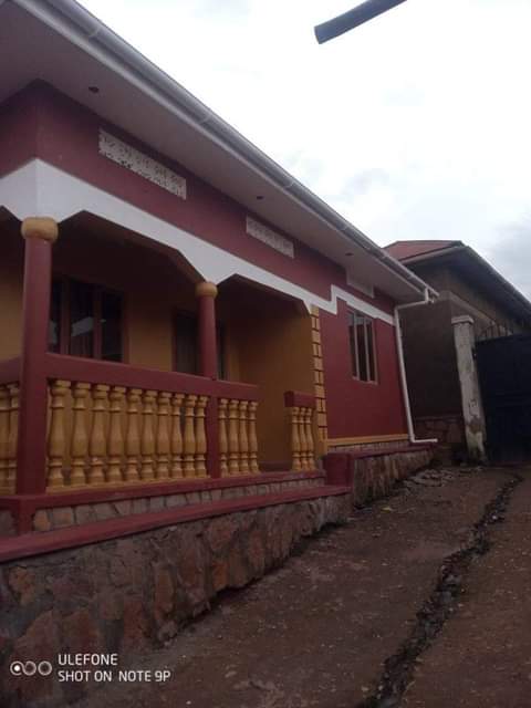 houses entebbe
