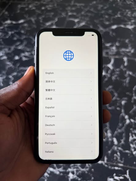 A picture of Used iPhone XR 128gb
