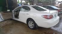 A picture of Lexus ES300 2002 2003 bearly use first body pan no