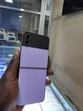 A picture of SAMSUNG GALAXY Z FLIP 4 5G