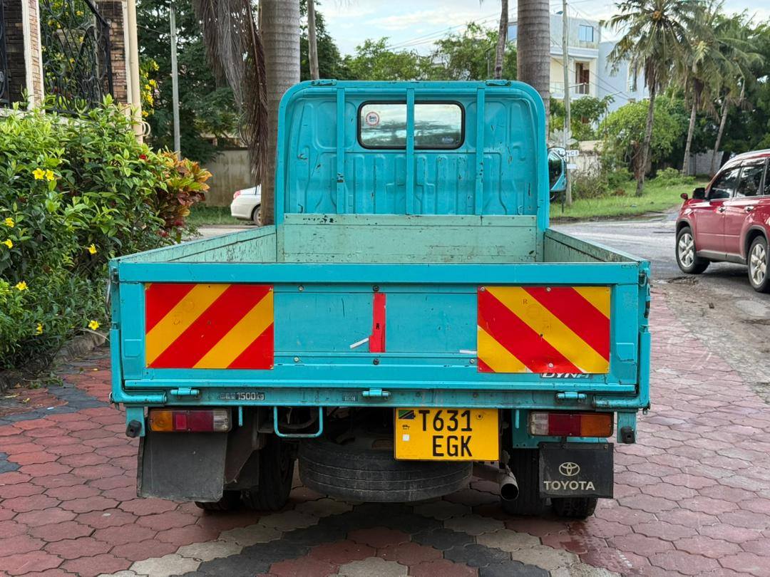 A picture of Toyota Dyna Truck
