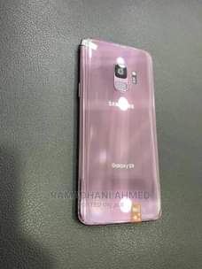 A picture of Samsung s9