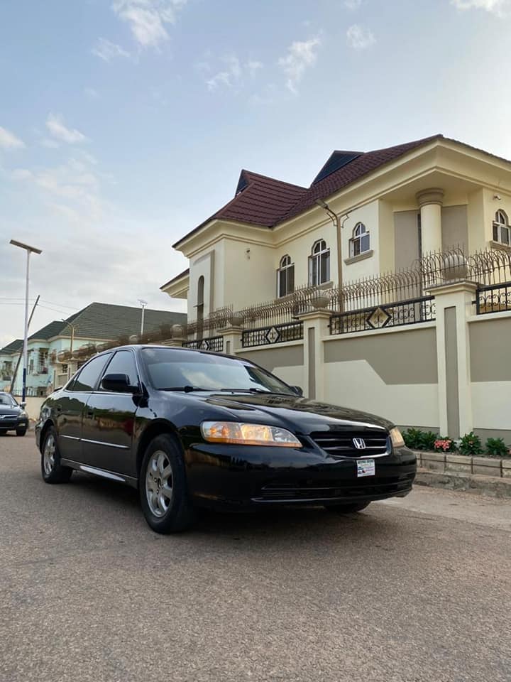 A picture of HONDA ACCORD 2002