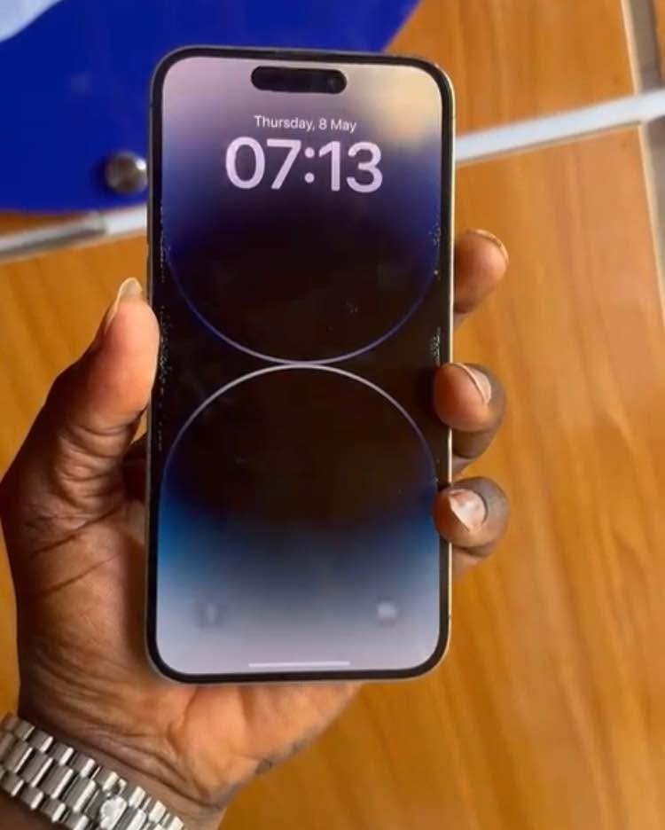 A picture of iPhone 14 Pro Max 128GB