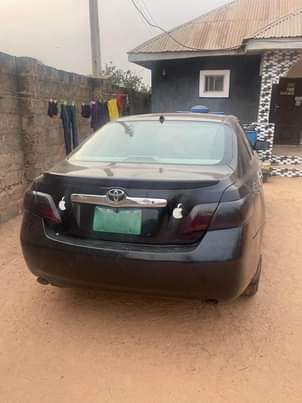 A picture of 2008 Black Camry XLE V6 full option