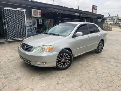 A picture of Toyota Corolla 2004
