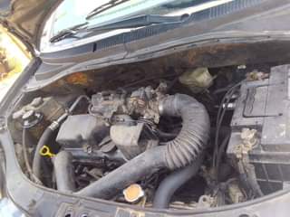 A picture of 2005 Kia Picato Kkhh