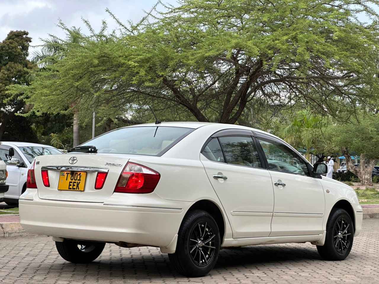 A picture of TOYOTA PREMIO F