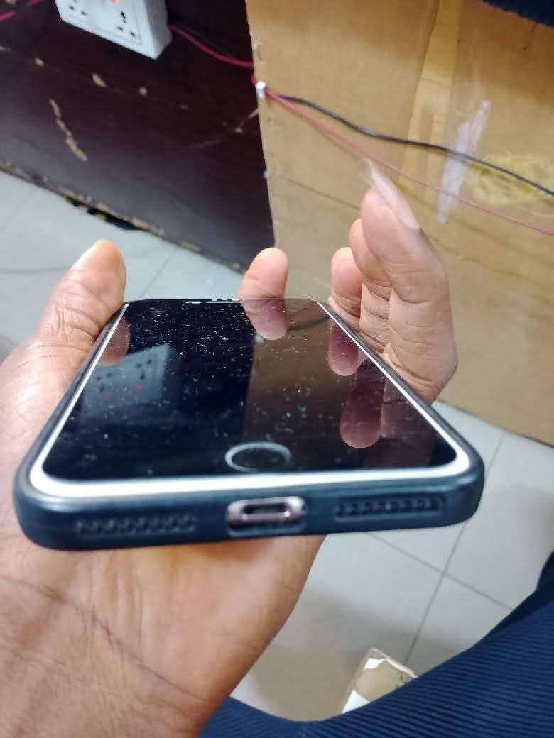 A picture of Iphone 8plus