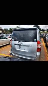 A picture of Toyota Noah 2008