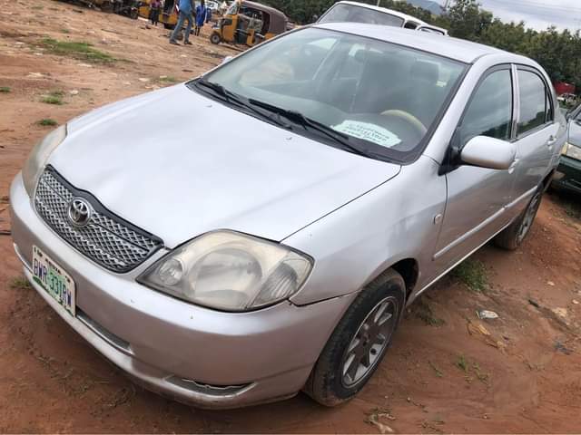 A picture of Neatly Used 2005 Corolla bank Type FOR SALE