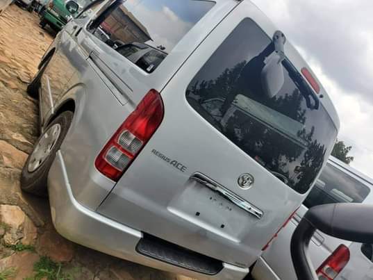 A picture of 2016 TOYOTA HAICE Haice