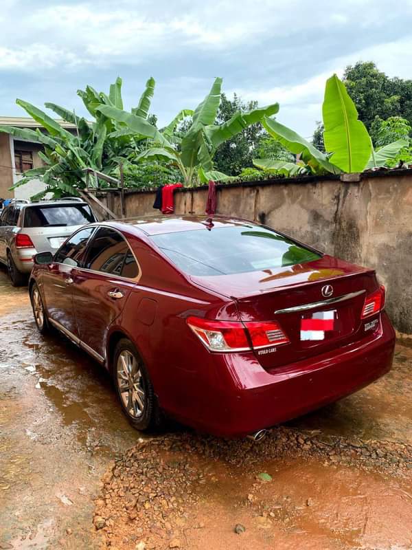 A picture of Professional pictures coming soon Breifly Used Tokunbo standard REGISTERED 2012