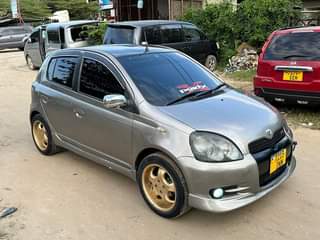 A picture of VITZ RS