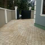 A picture of Inapangishwa moshono siara arusha