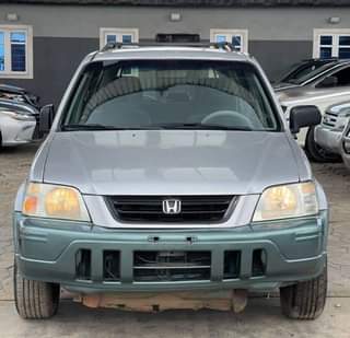 A picture of 2000 Honda CR V