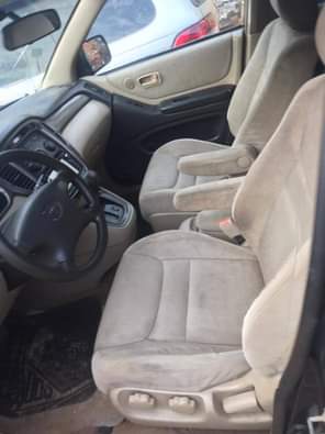 A picture of TOYOTA HIGHLANDER 4 PLUG EVERYTHING IN PERFECT CONDITION OWERRI IMO