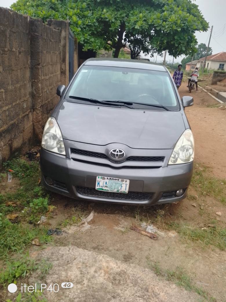 A picture of Toyota Corolla verso