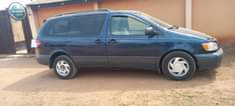 A picture of Very clean 2002 registered Toyota sienna 09034050937 08063457233
