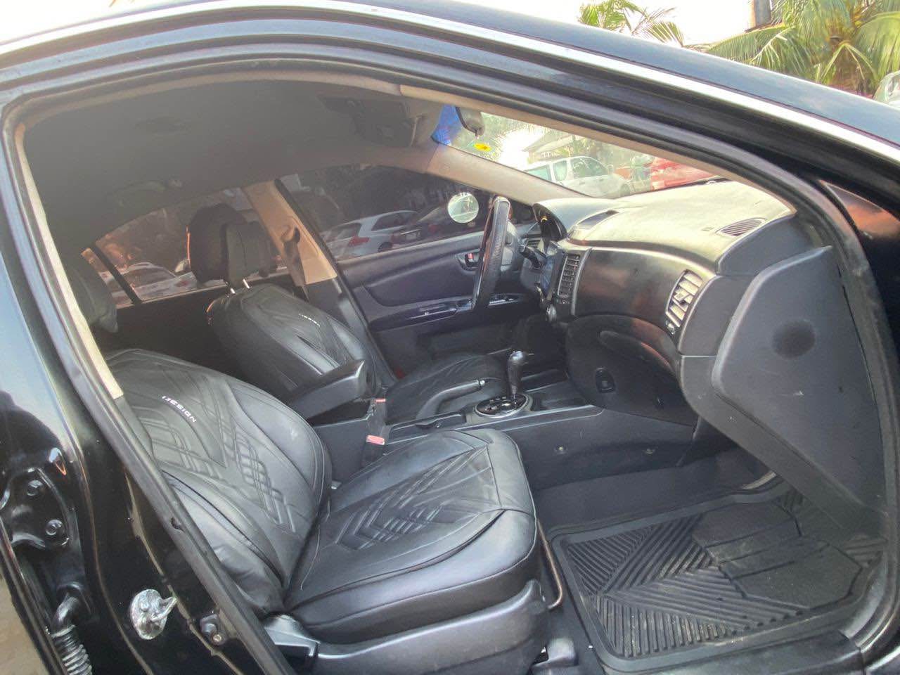 A picture of Another Sharp Toks Standard Kia Optima EX 2010 Model 