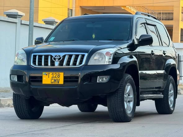 A picture of Toyota Prado 120 Price 30M