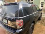 A picture of still available Belgium grade 2005 honda pilot American spec with