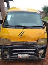 A picture of 2004 Suzuki Every Korope