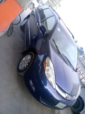 A picture of Toyota big sienna Not first body AC chilling Very sharp