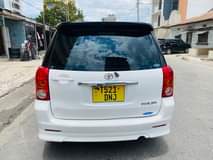 A picture of TOYOTA RAUM NEW