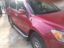 A picture of Rav4 2008
