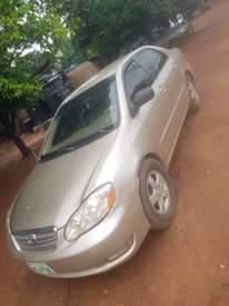 A picture of Toyota Corolla 04