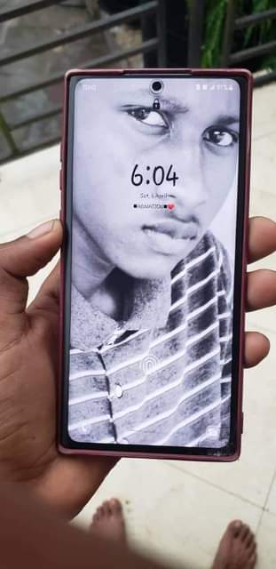 A picture of Samsung note 10