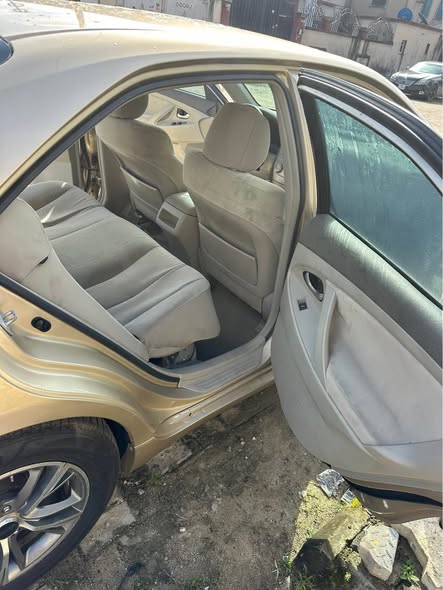 A picture of 2011 Camry Forieng used