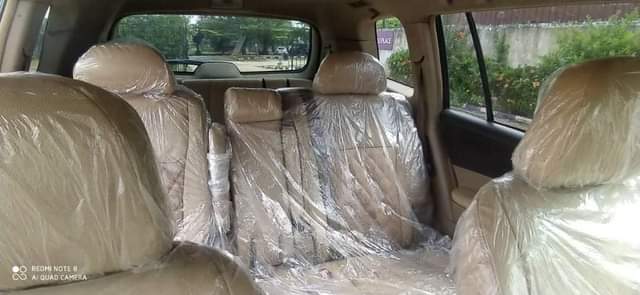 A picture of 2008 highlander untampered engine AC working perfectly good interior Price