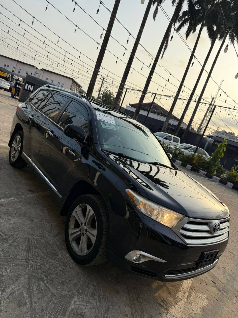 A picture of Toks Toyota Highlander 2012 model