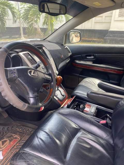 A picture of Clean Lexus RX330 available for sale